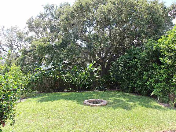 3rd image of 172 Bay Bridge Dr