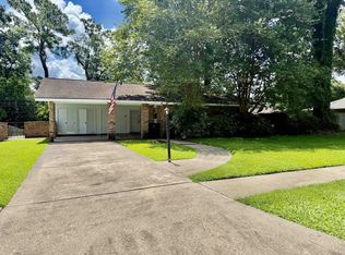 6967 Menlo Dr, Baton Rouge, LA 70808