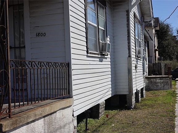 2nd image of 1800 Paul Morphy St