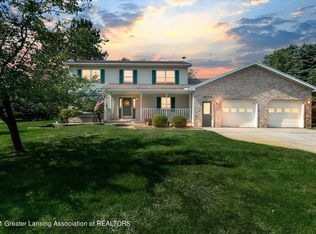 16828 Cynthia Ln, Haslett, MI 48840