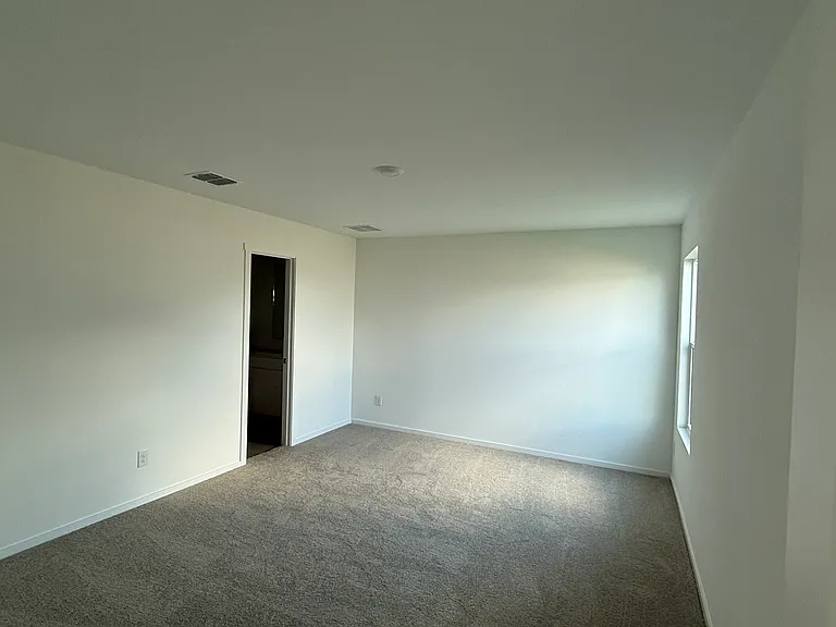10021 Southwest Dr — Photo 6