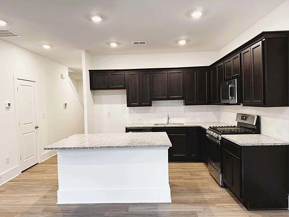 Kitchen featuring Standard Collection Finishes