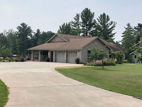 2nd image of 711N Woodland Dr