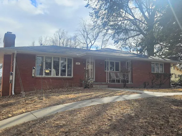 537 E 10th St, Wahoo, NE 68066