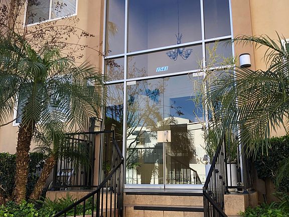 2nd image of 1541 N Formosa Ave APT 14