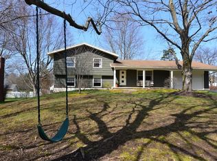 5 Saxony Rd, Pittsford, NY 14534