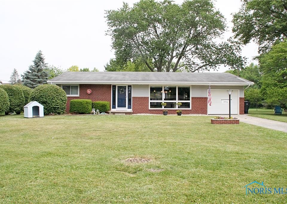1st image of 1446 Conneaut Ave