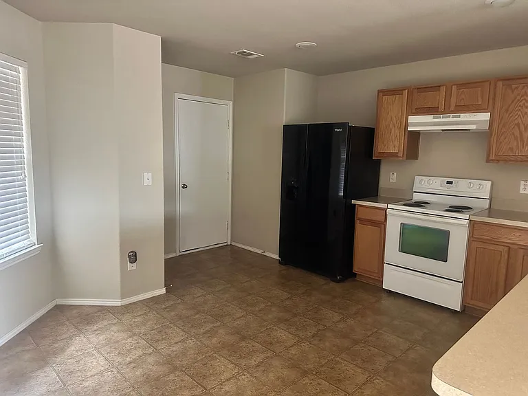 5729 Mirror Ridge Dr — Photo 7