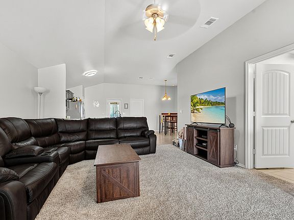 5th image of 7519 103rd St