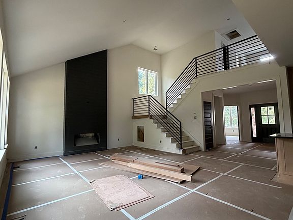 4th image of 3717 Pleasant Grove Rd