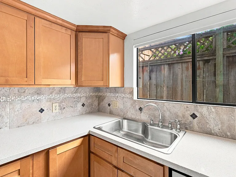 336 Wilkes Cir — Photo 12