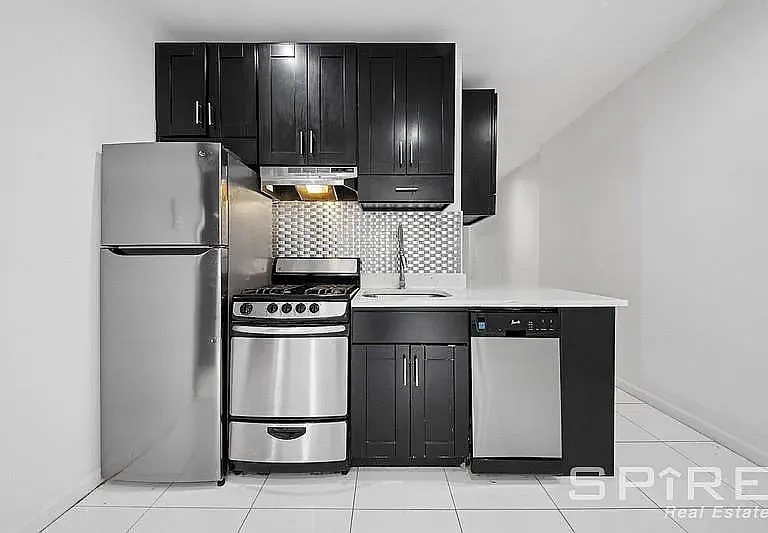 204 W 108th St #7 — Photo 9