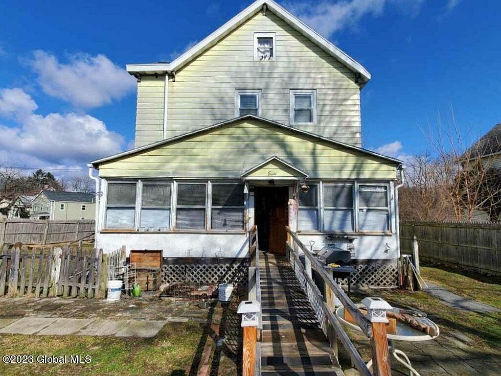 1st image of 60 Campbell Avenue
