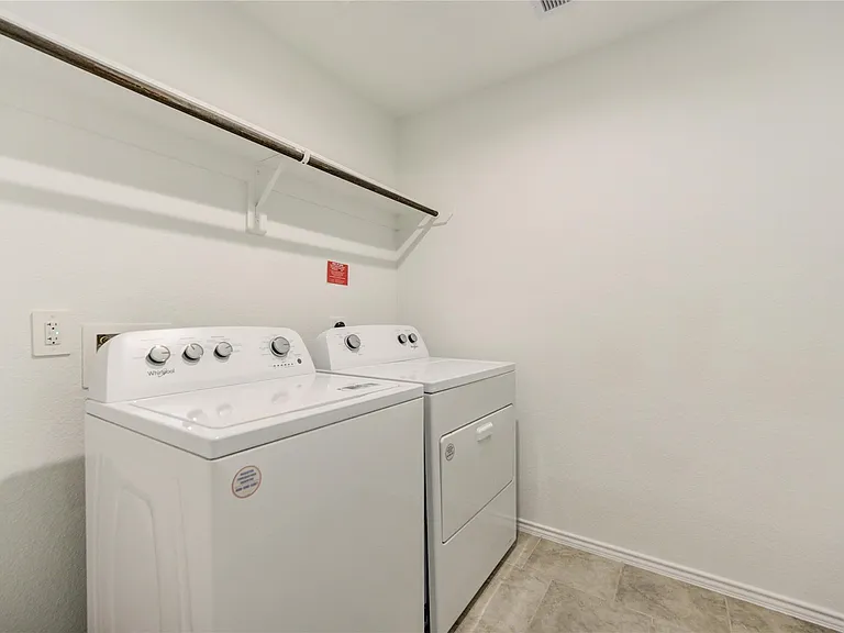 7547 Cattle Walker Ct — Photo 23