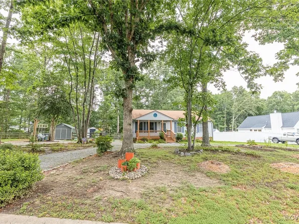 10904 Robin Spring Ln, Glen Allen, VA 23060