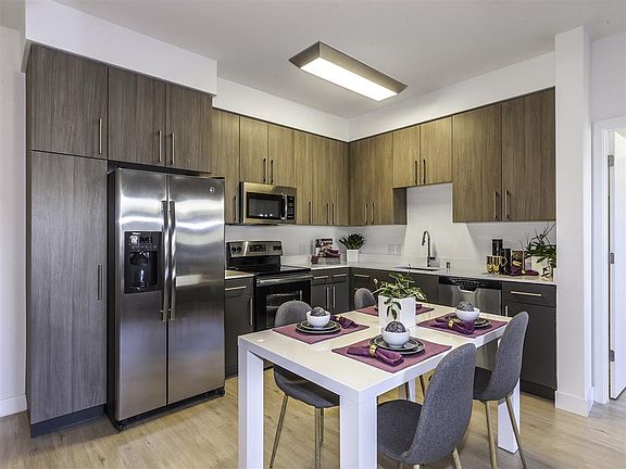 5th image of 777 Hamilton Ave APT D207