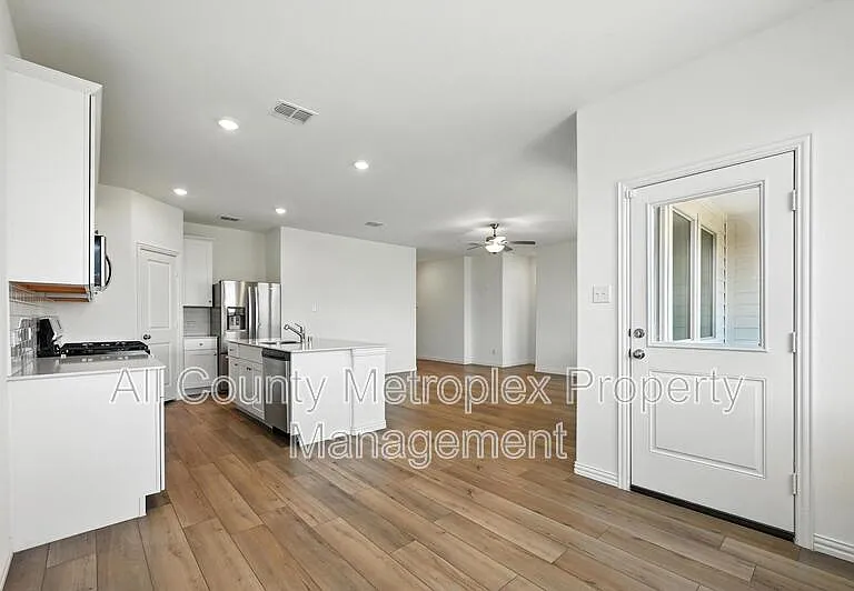 3008 Chinkapin Ln — Photo 13