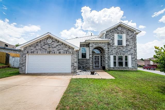 1st image of 4804 Bradley Ln