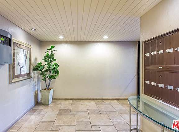 4th image of 1403 Greenfield Ave APT 103