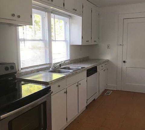 4th image of 506 Eugenia St