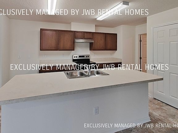 3rd image of 2954 Lucille Ln