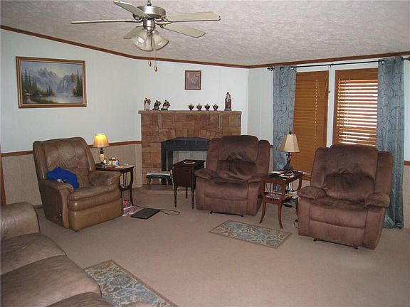 2nd image of 121 County Road 1772