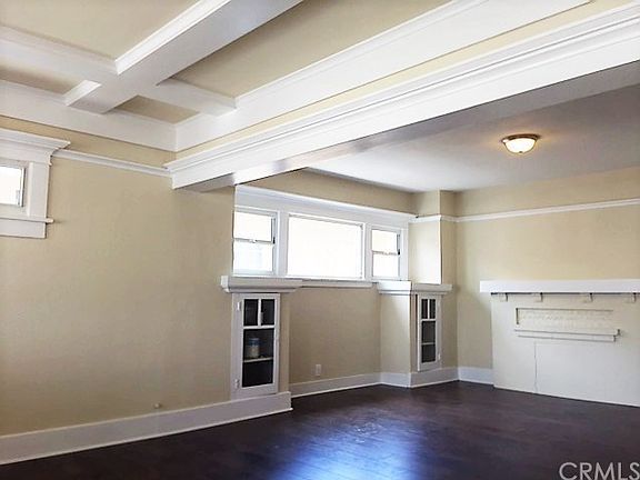 3rd image of 1312 W 53rd St
