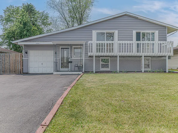 1006 Tacoma St, Carpentersville, IL 60110