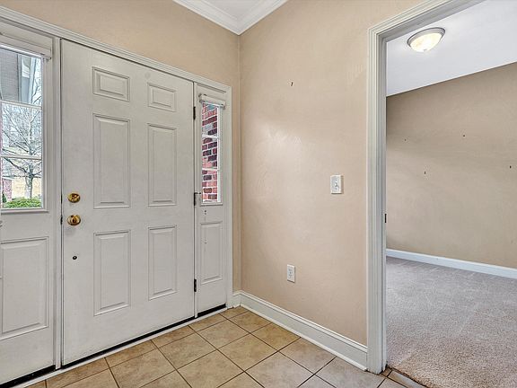 4th image of 124 Cypress Ct