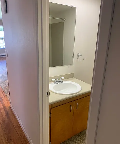 4507 Grand Ave — Photo 2