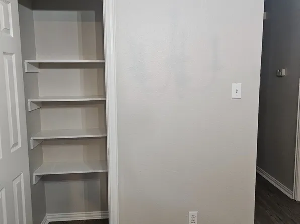 1702 Stalcup Rd #100, Fort Worth, TX 76112