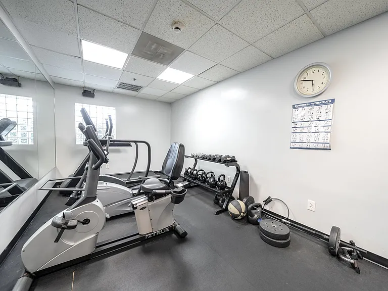 536 Grand St #403 — Photo 13