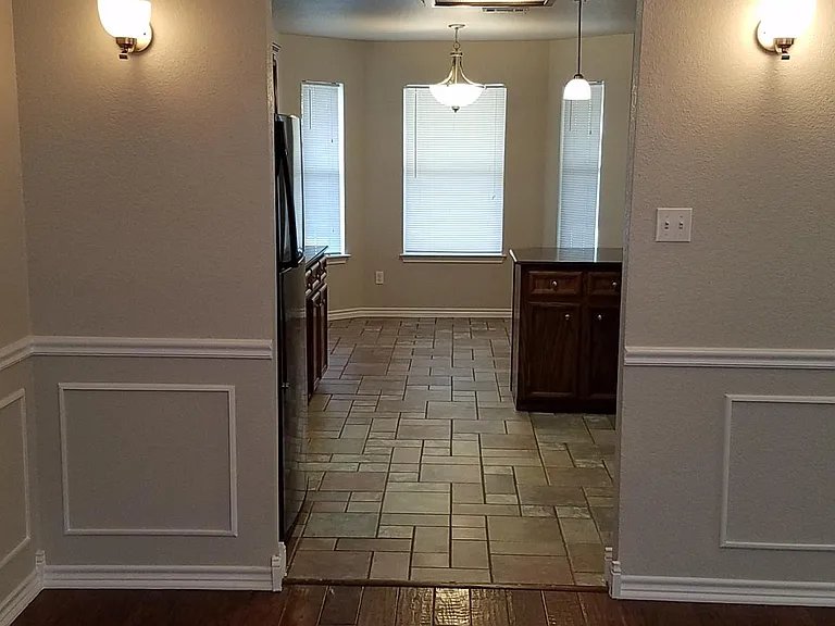 8713 Ridge Wood — Photo 3