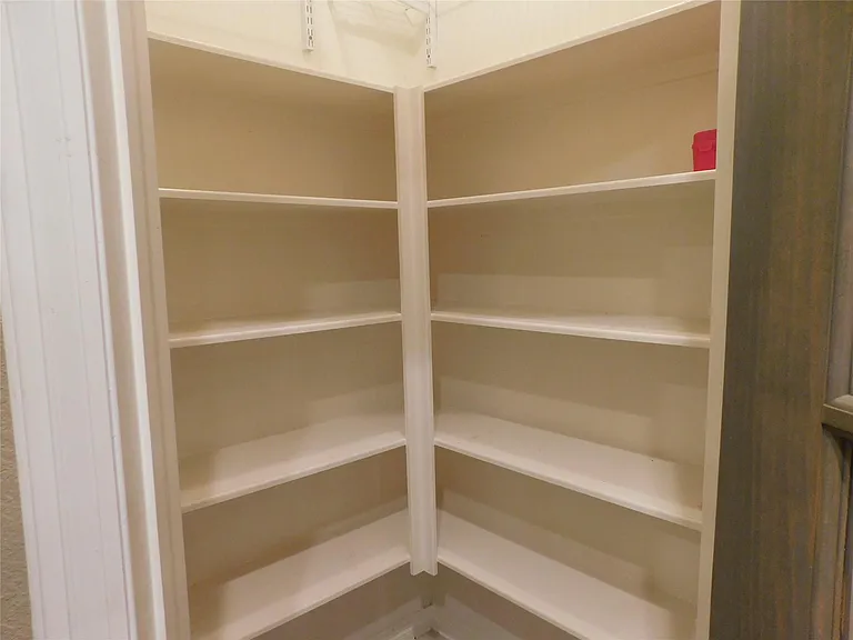 4333 Lake Run Dr — Photo 10
