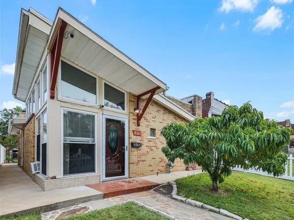 921 Fillmore St, Saint Louis, MO 63111