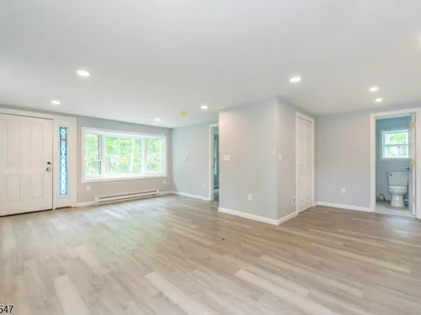 61 Bauer Rd, Frankford Twp., NJ 07860