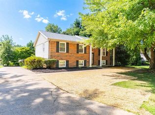 2226 Fairview Dr, Owensboro, KY 42303