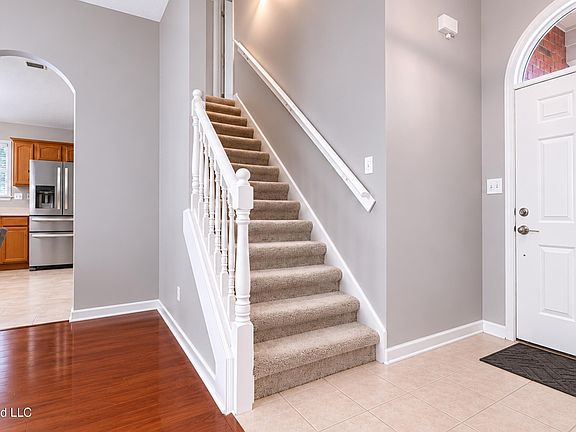 3rd image of 9943 Piney Ridge Dr