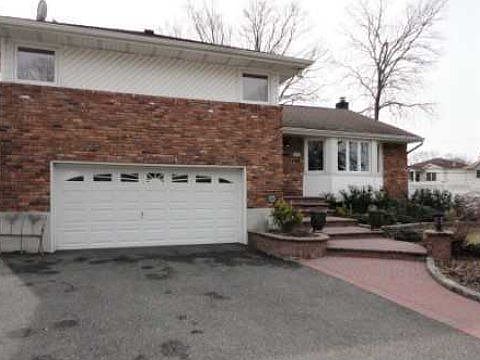 1st image of 1352 Richmond Ct