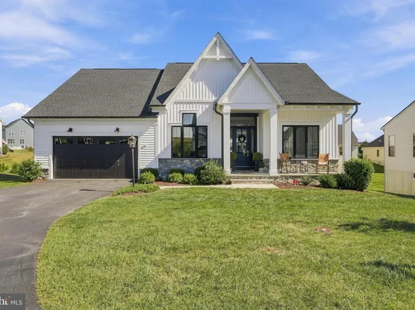 62 Ella Washington Ct, Charles Town, WV 25414