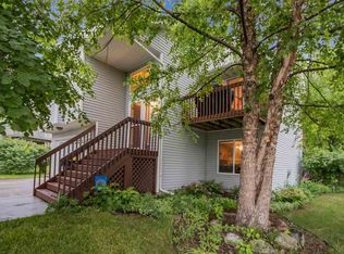 20 Augusta Ct, North Liberty, IA 52317