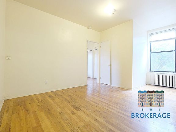 3rd image of 283 23rd St APT 4
