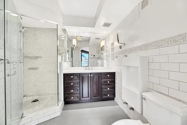 Sold by Douglas Elliman | media 8