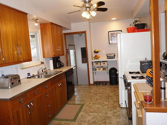 3rd image of 1503 Fowler Dr