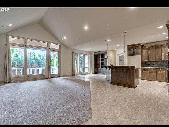 2nd image of 9705 NE 109th Ct