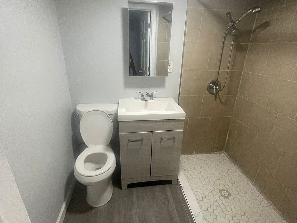 2nd image of 424 Prospect St #B