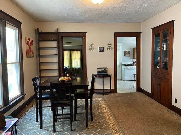4th image of 229 S 17th St #225-S