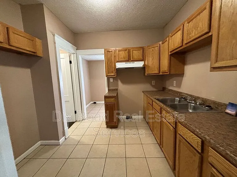 208 Garfield St — Photo 10