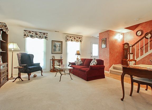 2nd image of 1438 Pebblecreek Dr