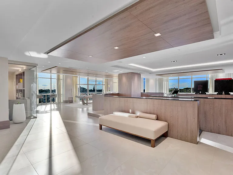 220 Lake Shore Dr #Penthouse 2321 — Photo 40